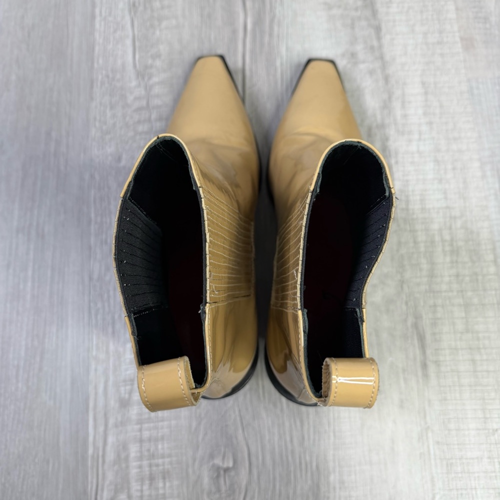 Aeyde Kate Beige Patent Leather Chelsea Boots Size 42 - Picture 6 of 13
